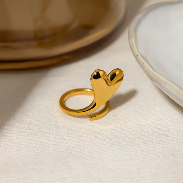 Lonely Heart Ring