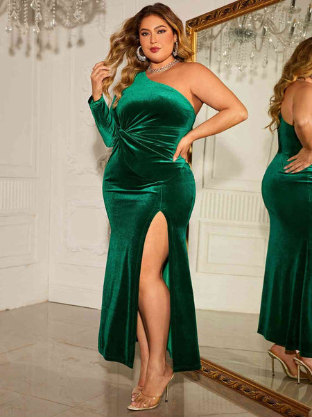 Emerald Green One-Shoulder Twisted Slit Dress+