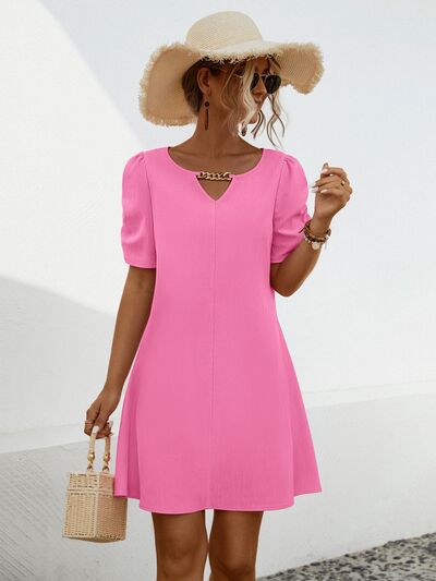 Notched Chain Short Sleeve Dress