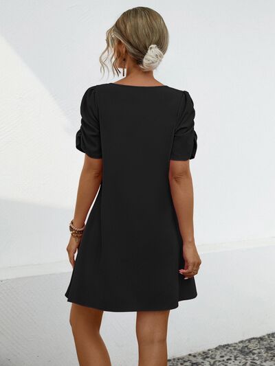 Notched Chain Short Sleeve Dress