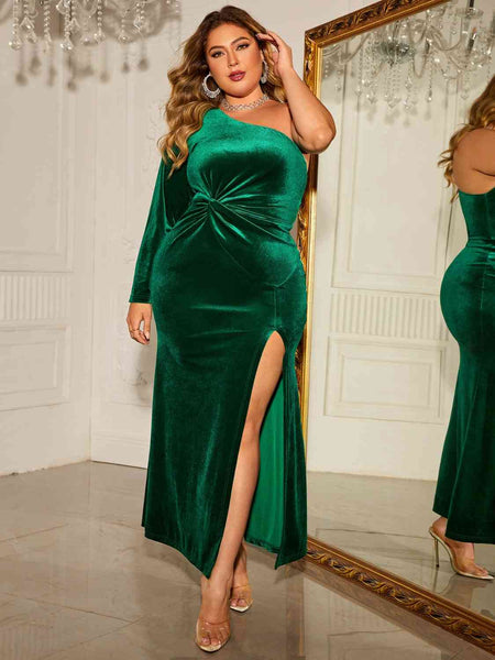 Emerald Green One-Shoulder Twisted Slit Dress+